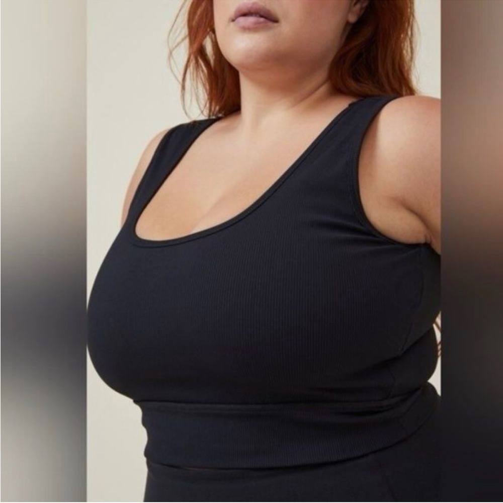 COTTON:ON Curve Active Rib Crop Tank - Picture 3 of 4